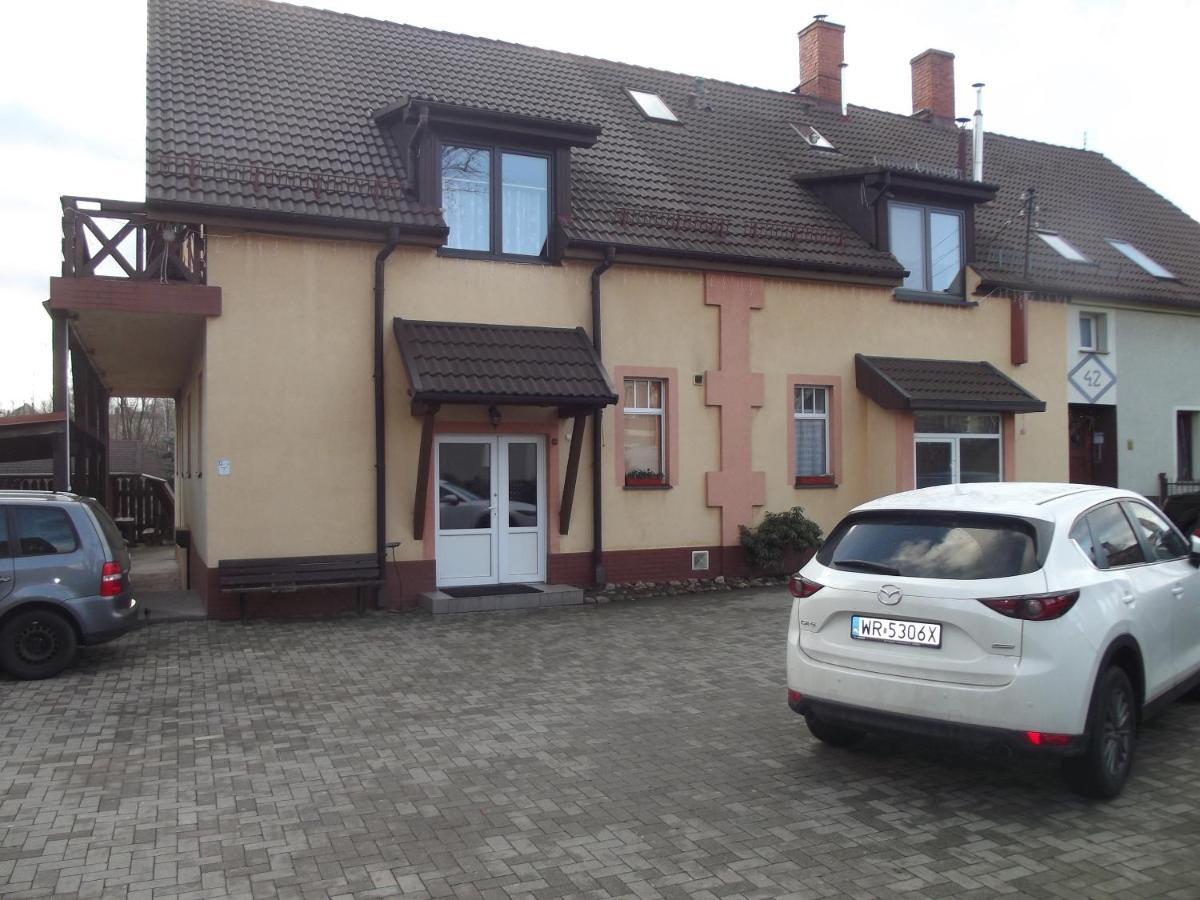 Kwatery 42 Jelenia Góra Buitenkant foto